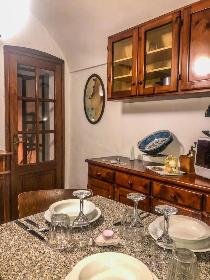 La Casa Di Vasco Bussana Vecchia Apartman San Remo Kültér fotó