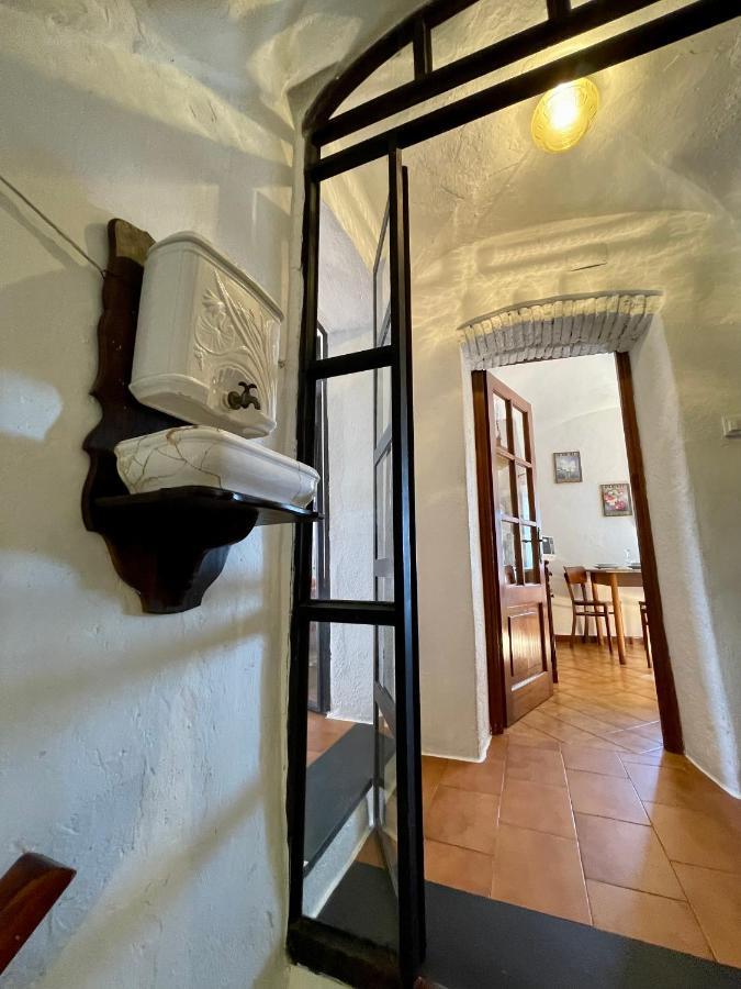 La Casa Di Vasco Bussana Vecchia Apartman San Remo Kültér fotó